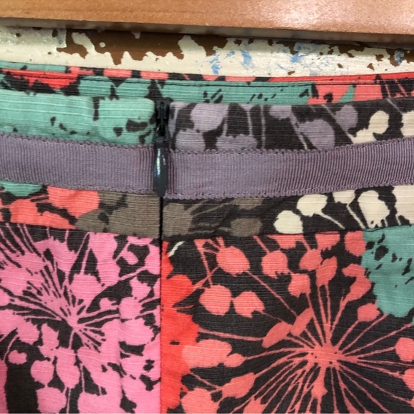 Boden- Lovely colorful pencil skirt size 8 - Picture 3 of 6